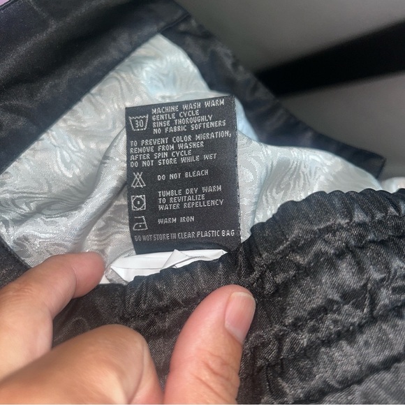 Snow Pants Metropolis Legacy Black Flared Out Bottom Sz 6 - Picture 7 of 8